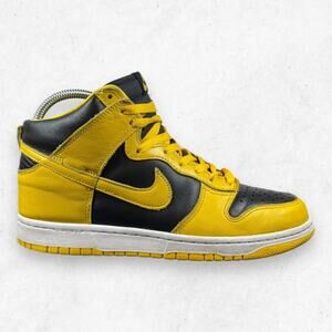 Nike Dunk High SP Varsity Maize Iowa Black Yellow Mens Size 8 CZ8149-002